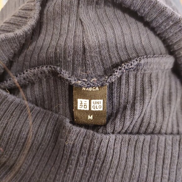 UNIQLO Ribbed Soft & Stretchy Long Sleeve Turtleneck | Blue | Navy | Medium - Picture 7 of 8